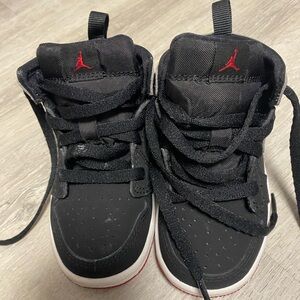 Toddler nike air jordan size 6c